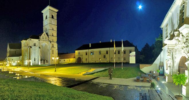 Catedrala Romano Catolică din orașul Alba Iulia; județul Alba