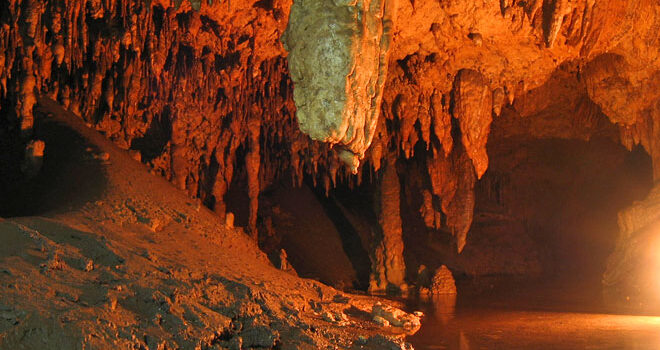 Peștera Coliboaia din comuna Pietroasa, Bihor