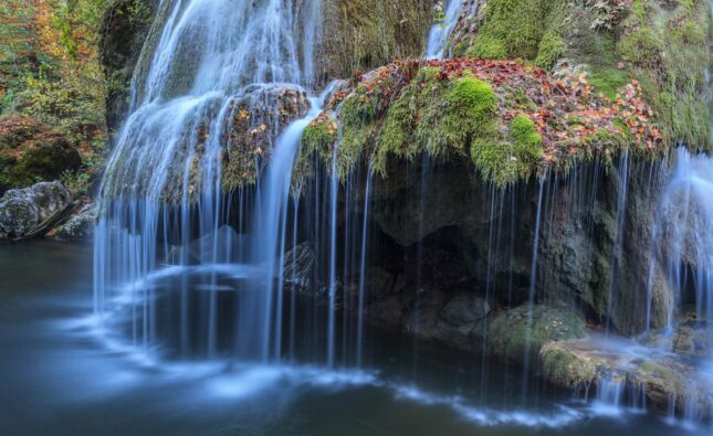 Cascada Bigăr: Un simbol al speranței și al frumuseții
